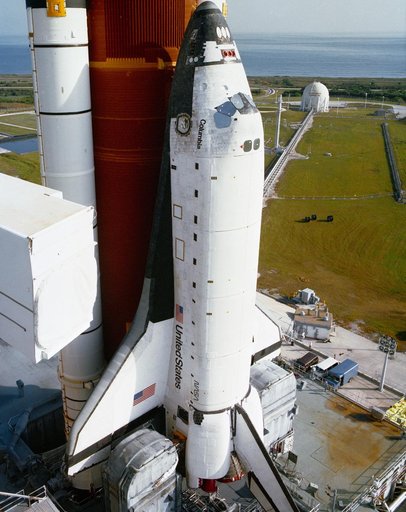 STS-32 Columbia, OV-102, is positioned on the hard stand at KSC LC Pad 39A