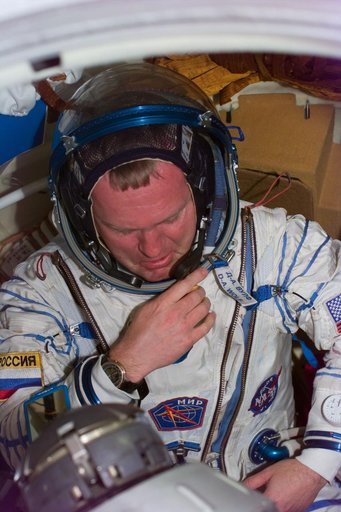 MS Thomas wears a Sokol spacesuit on the Mir Space Station