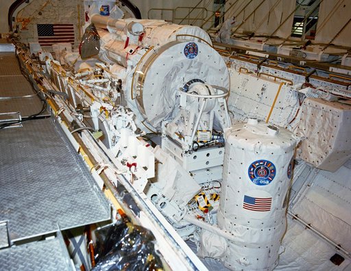STS-35 Astronomy Laboratory 1 (ASTRO-1) in OV-102's payload bay at KSC