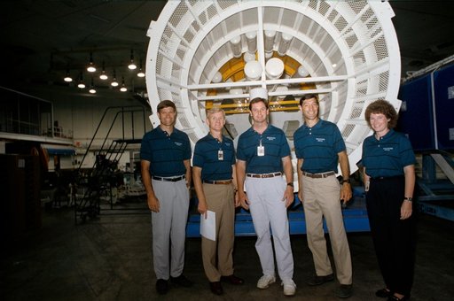 STS-54 Endeavour, OV-105, crewmembers participate in WETF briefing at JSC