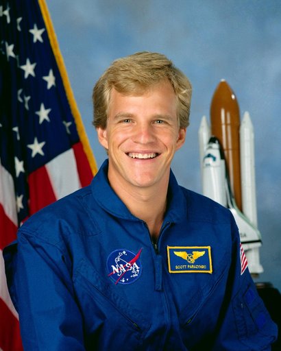 Official portrait of Astronaut candidate Scott E. Parazynski