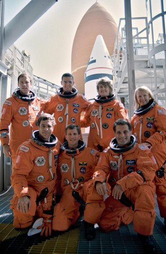 STS-58 Columbia, OV-102, SLS-2 crew participates in TCDT at KSC