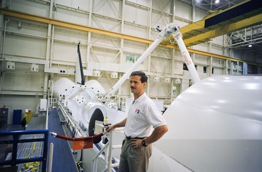 Astronauts Hadfield and McArthur and visiting cosmonauts at bldg 9N MDF