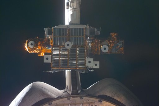 Various views of the capture of the Spartan satellite