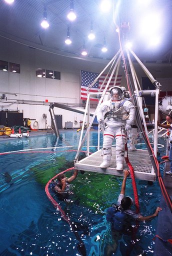 STS-82 training in WETF facility with Steve Smith and Mark Lee