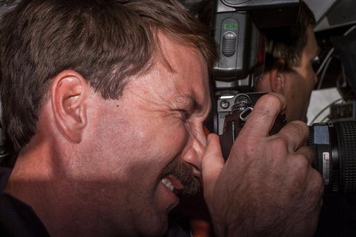 Kent Rominger photographs ISS after rendezvous