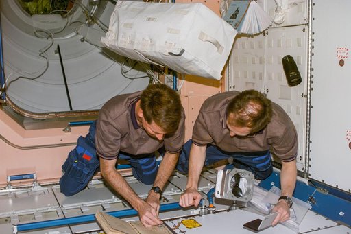 Kent Rominger and Valeri Tokarev in Node 1/Unity module
