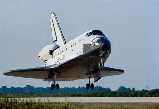 STS-47 Endeavour, Orbiter Vehicle (OV) 105, landing sequence at KSC SLF