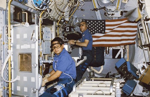 Crewmembers in the spacelab.