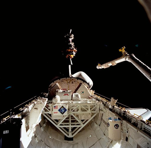 STS-52 deployment of LAGEOS / IRIS spacecraft from OV-102's payload bay (PLB)