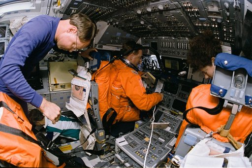 STS-64 crew prepare to de-orbit and complete extended mission