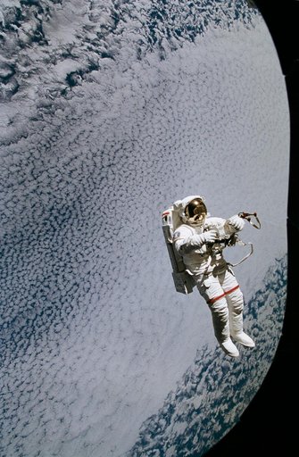 PC Lee using SAFER during an EVA