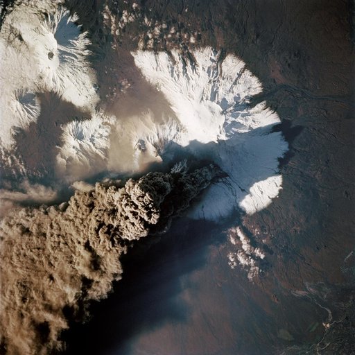 Eruption of Kliuchevskoi volcano
