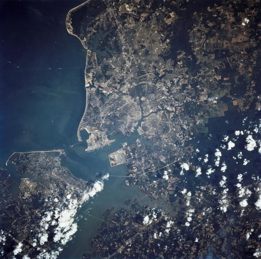 Earth observations during STS-68 mission