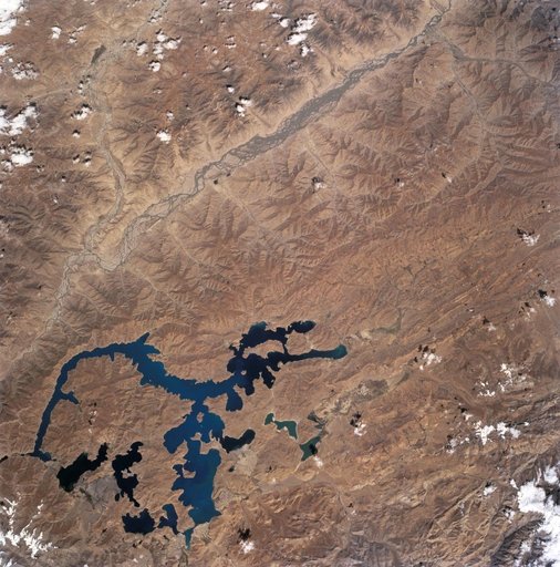 Lake Yamzho Yumco, Tibetan Plateau