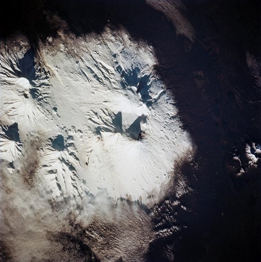Eruption of Kliuchevskoi volcano