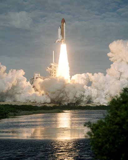 STS-73 launch views