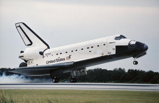 STS-74 landing views
