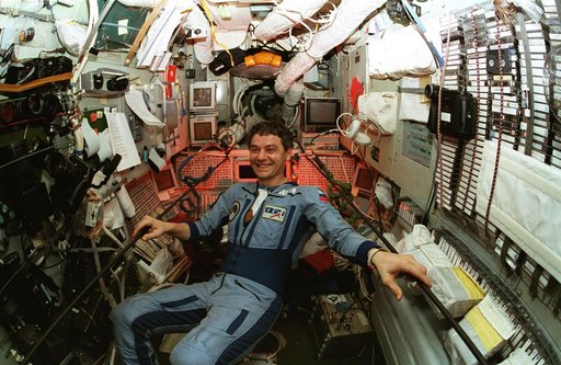 Mir 22 crew works in Base Block module