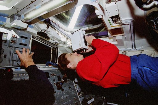 Rendezvous ops and DTO 840 conducted in flight deck