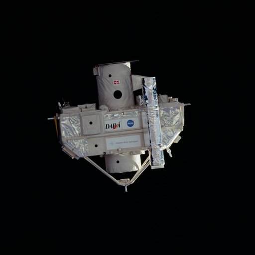 ORFEUS-SPAS, satellite grows larger as shuttle moves closer during rendezvous