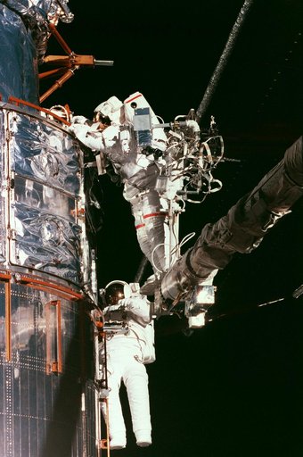 EVA 5 on Flight Day 8 to service the Hubble Space Telescope