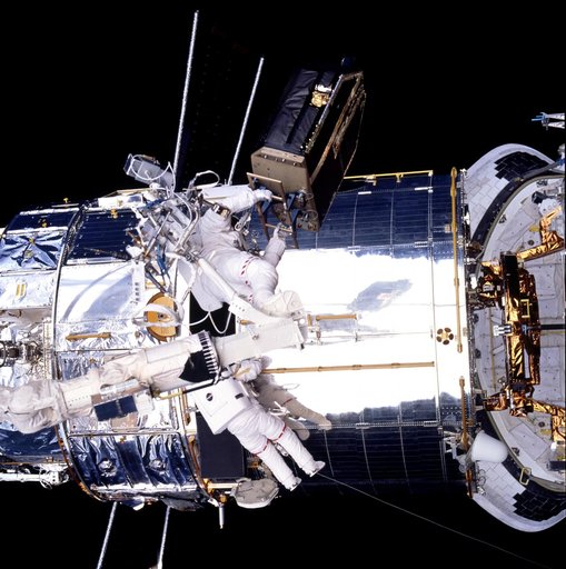 EVA 2 activity on Flight Day 5 to service the Hubble Space Telescope