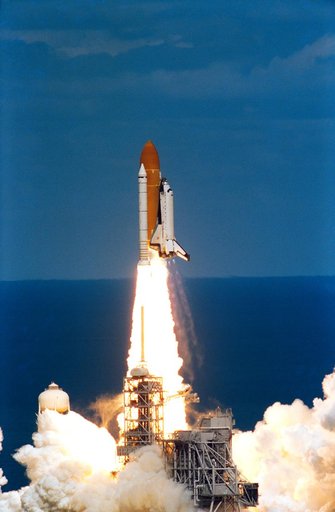 STS-83 launch view.