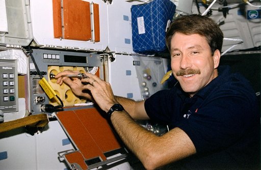 PCG-STES, Rominger de-activates middeck experiment