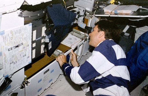 SSCE, Rominger works with middeck experiment