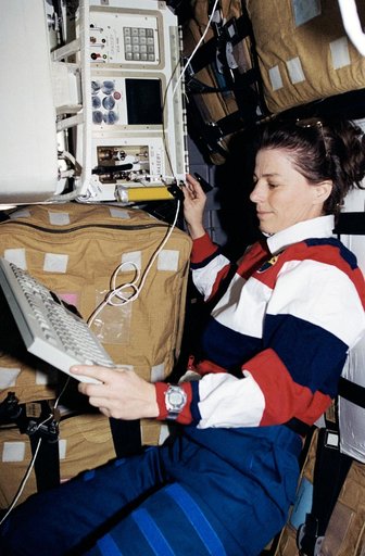 VOA - MS Dunbar works with the Volatile Organics Analyzer (VOA)