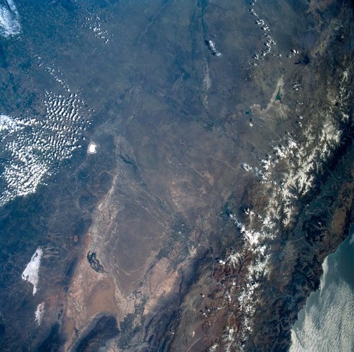 Earth observations during STS-89