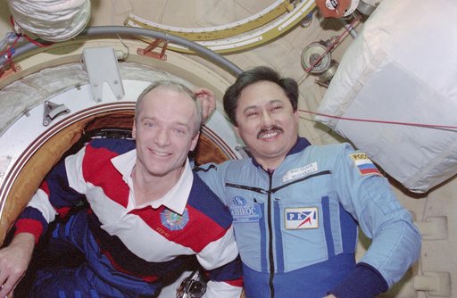 Crewmember activity in the Mir Space Station