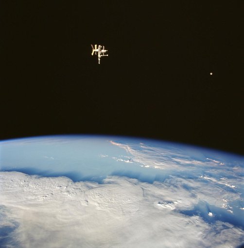 Survey views of the Mir Space Station during flyaround