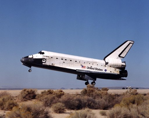 Landing views of STS-92 at Edwards Air Force Base