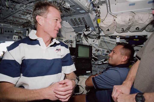 Jett, Tanner and Noriega work on the aft flight deck during STS-97