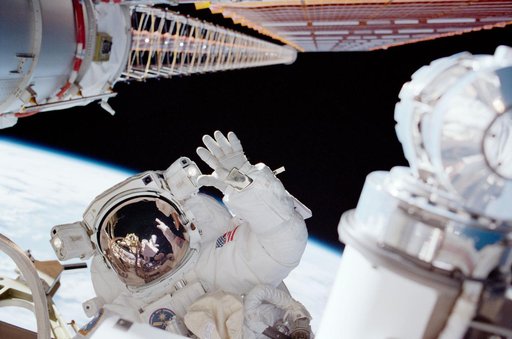 MS Noriega waves while working on the P6 during the second EVA of STS-97