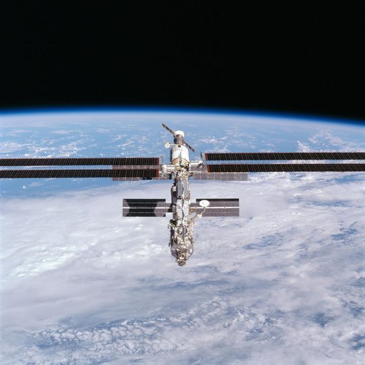 Views of the ISS during Endeavour's final flyaround for STS-97