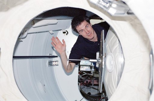 Krikalev in PMA