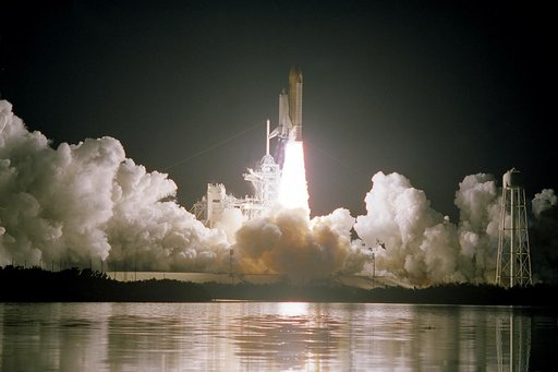 sts103-s-005