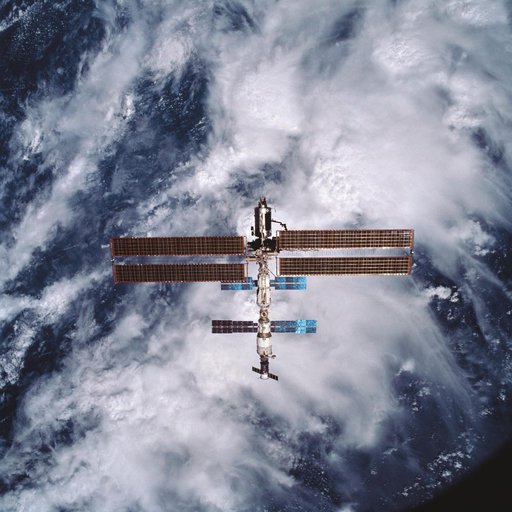sts105-707-001