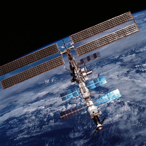 sts105-707-022
