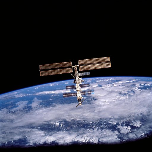 sts105-707-026