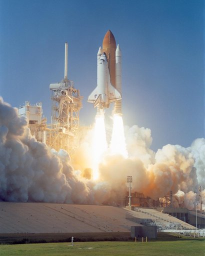 sts112-s-005