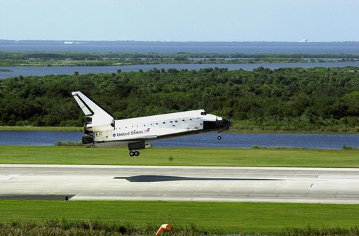 sts112-s-028