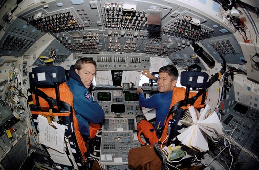 CDR Wetherbee and PLT Lockhart on the FD for landing OPS during STS-113