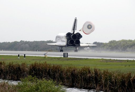 sts119-s-044