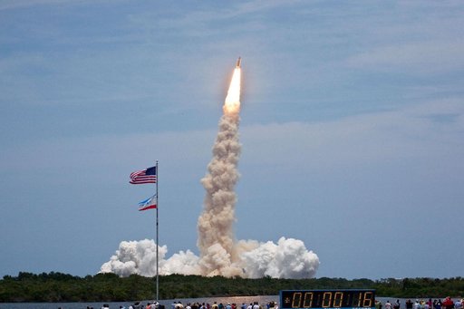Launch of Space Shuttle Atlantis / STS-125 Mission