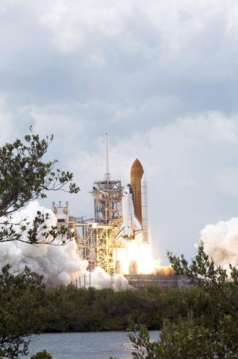 Launch of Space Shuttle Atlantis / STS-125 Mission
