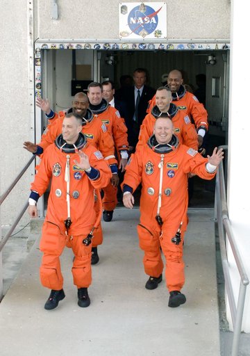 STS-129 Crew Members head for Launch Pad 39A